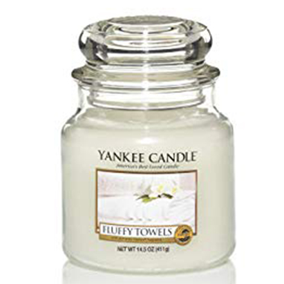 Yankee Candle Fluffy Towels Medium Jar Retail Box
