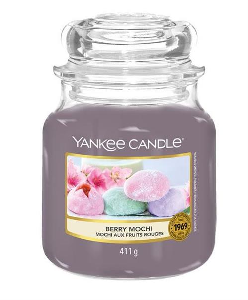 Yankee Candle Berry Mochi Medium Jar Retail Box
